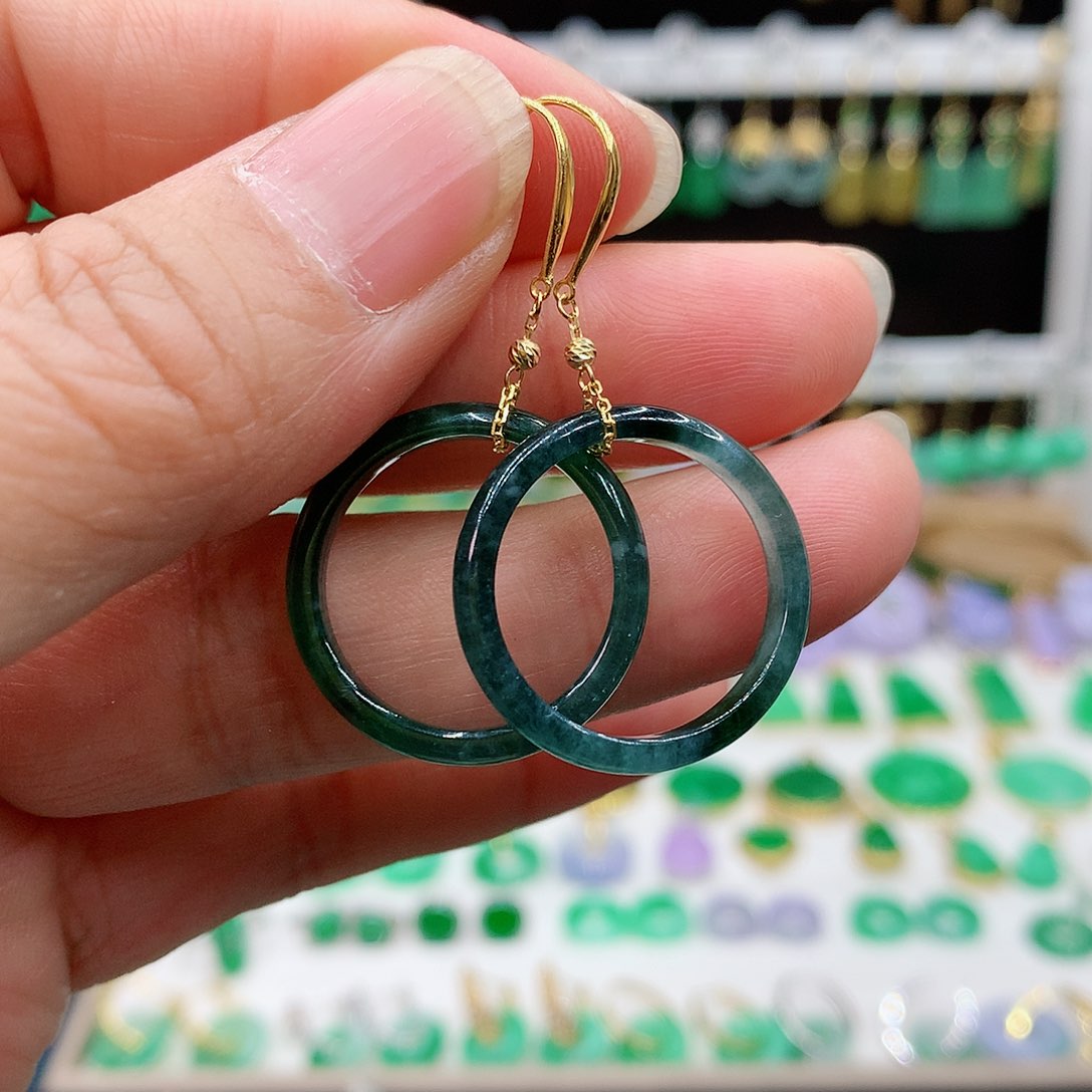 翡翠耳饰18K金镶嵌的