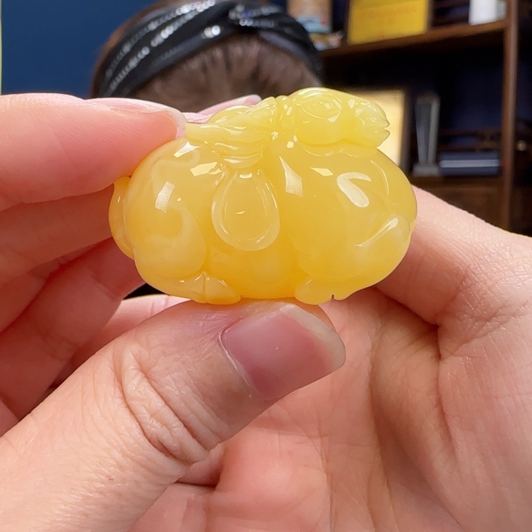 茉***3蜜蜡未镶嵌颈饰1111111111