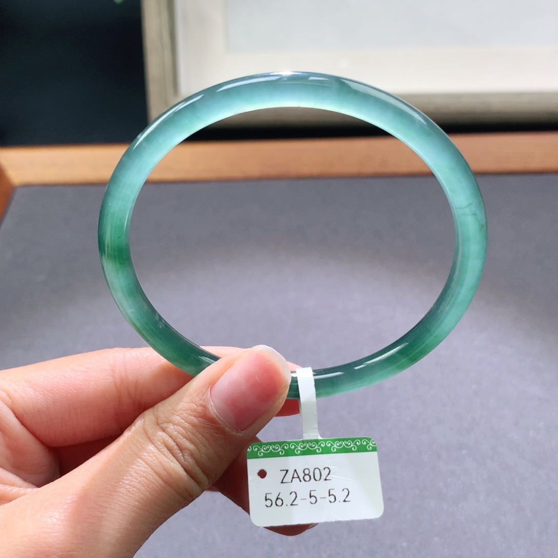 翡翠手镯未镶嵌天然翡翠手镯叮当镯