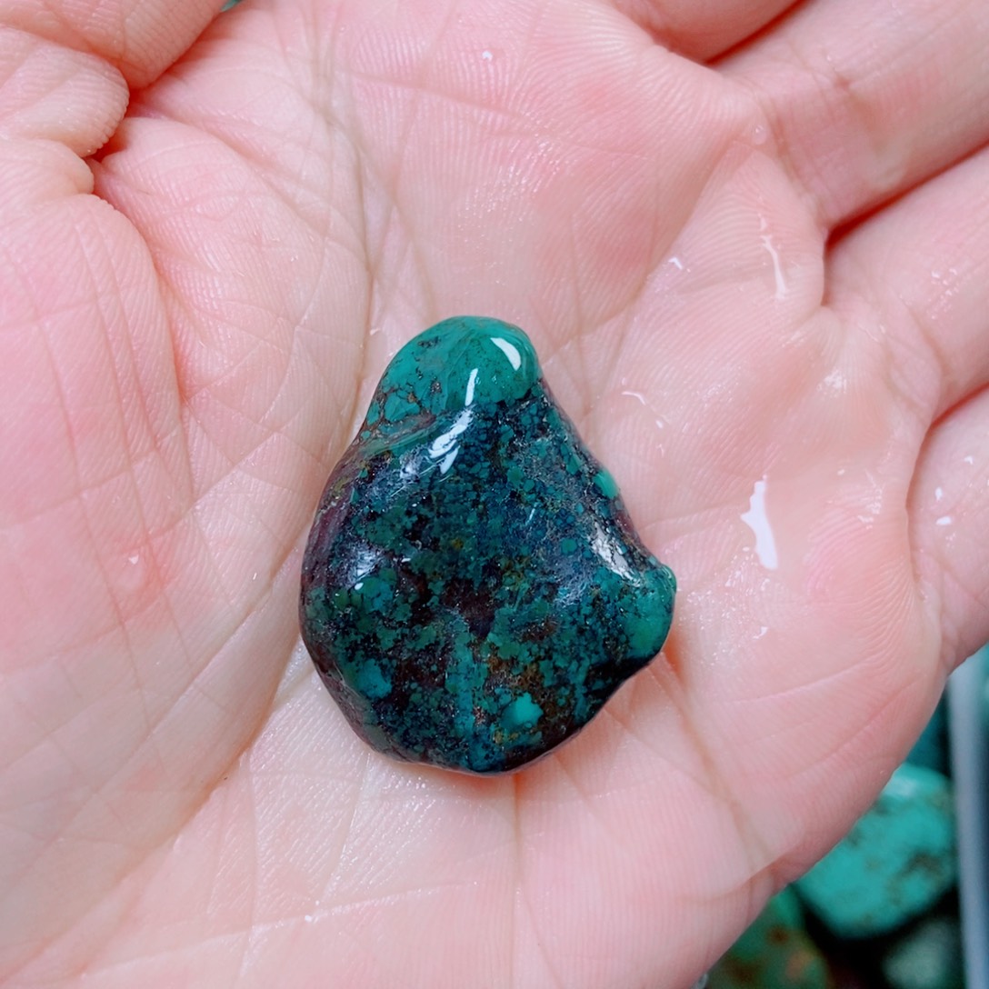 绿松石挂件未镶嵌绿松石