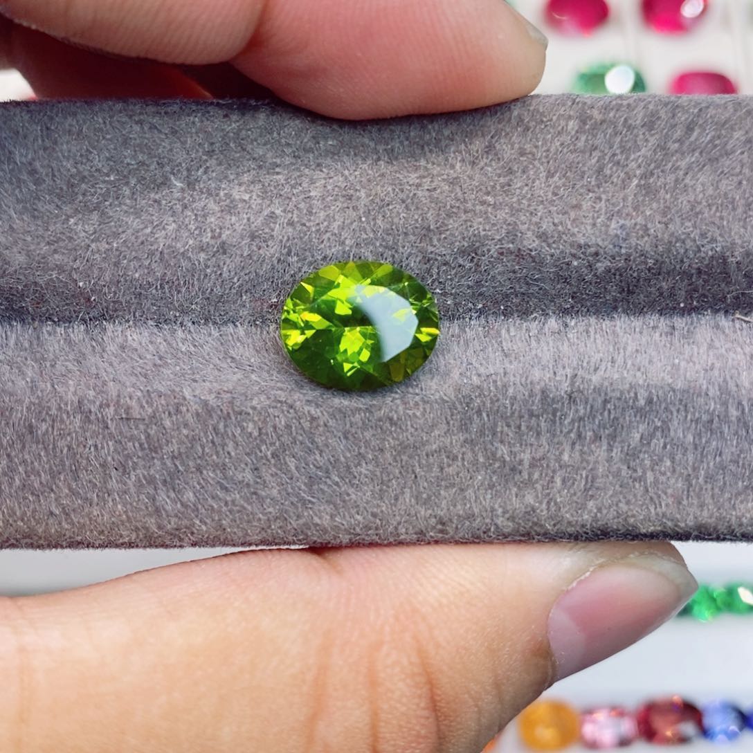 橄榄石裸石未镶嵌橄榄石9*11