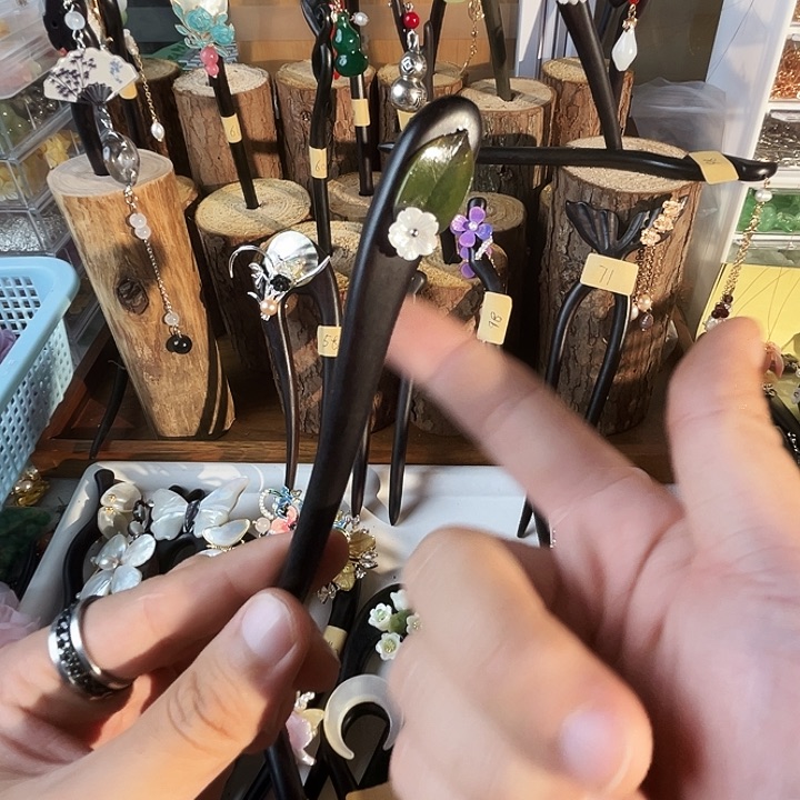 铁合金木质露****?