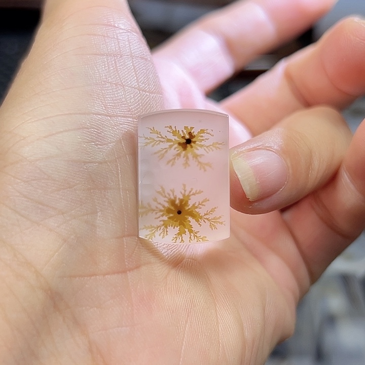 玛瑙/玉髓未镶嵌珠宝半成品