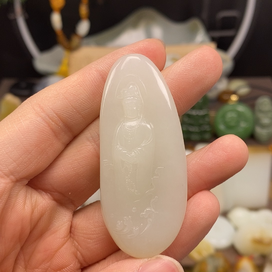 和田玉颈饰未镶嵌11