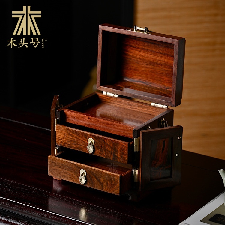 红酸枝官皮箱 独板