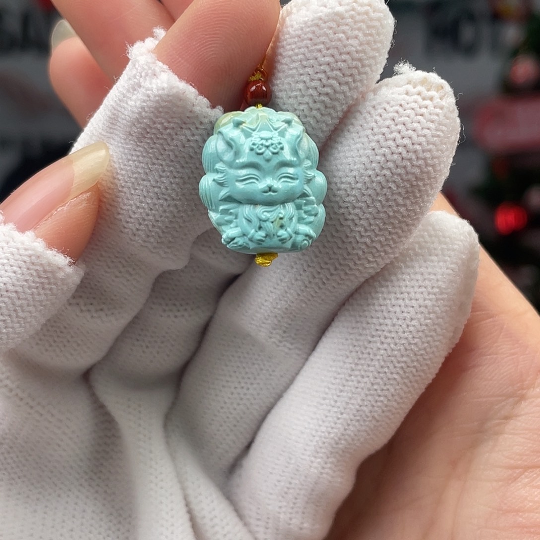 绿松石未镶嵌挂件