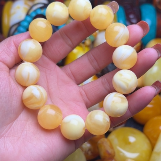 琥珀手串未镶嵌蜜蜡