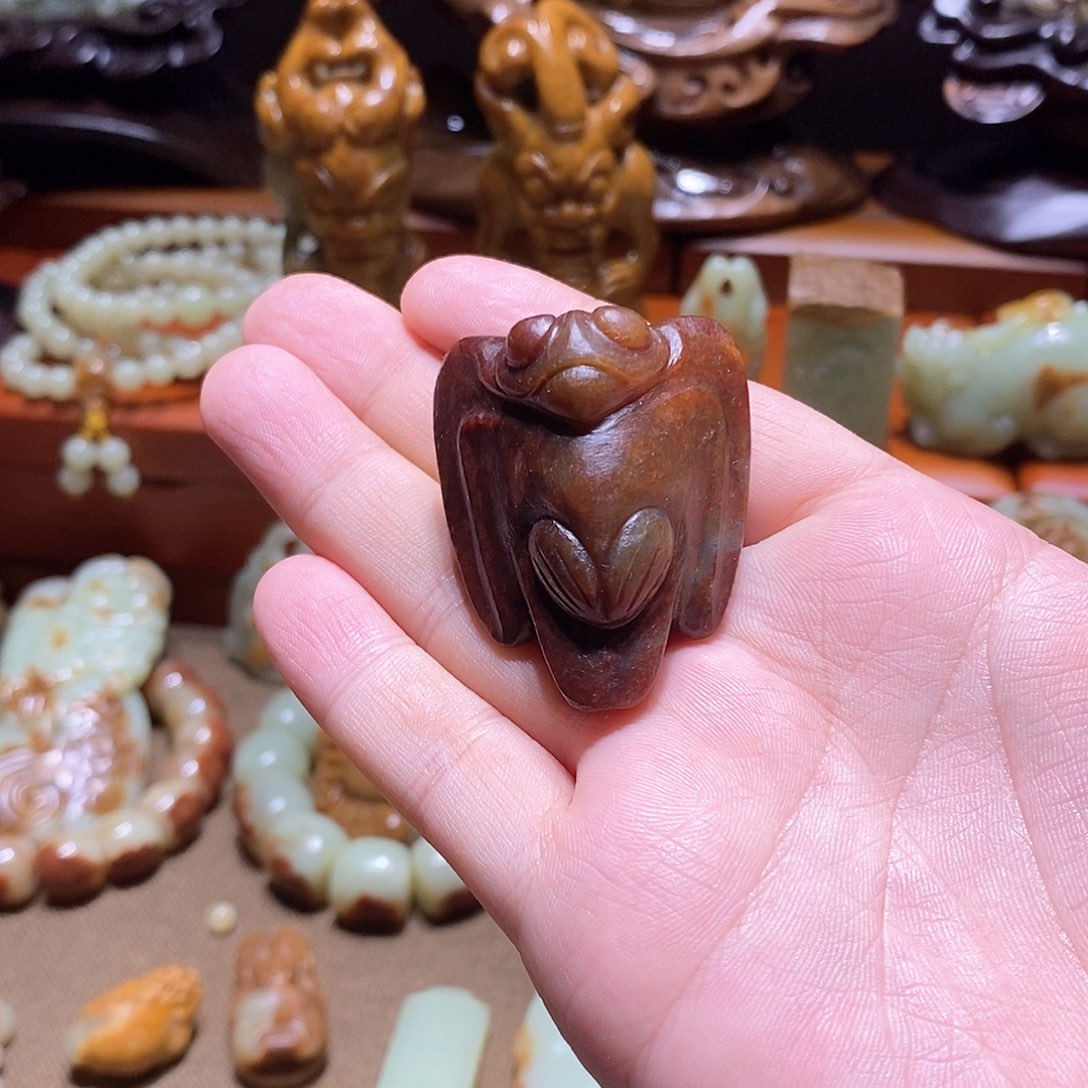 岫岩河磨玉（透闪石质玉）珠宝奇石未镶嵌