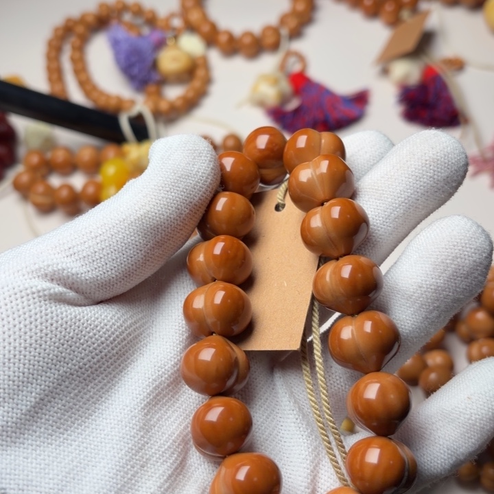 吊坠猴头核桃屁桃