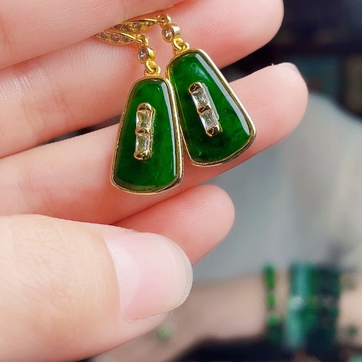 翡翠银S925镶嵌颈饰多样性