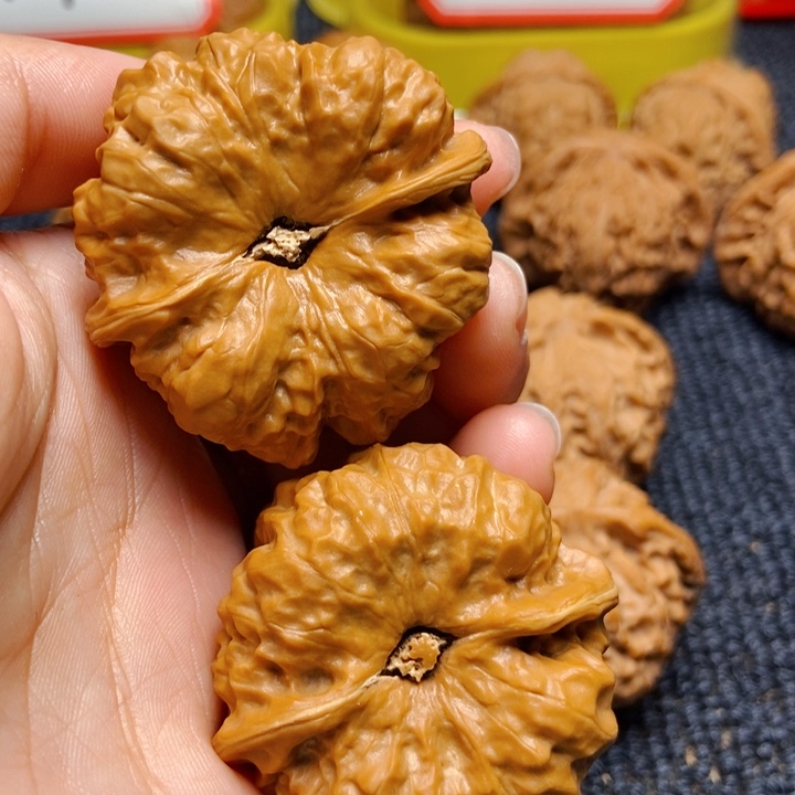 文玩核桃吊坠玉****走蛤蟆头