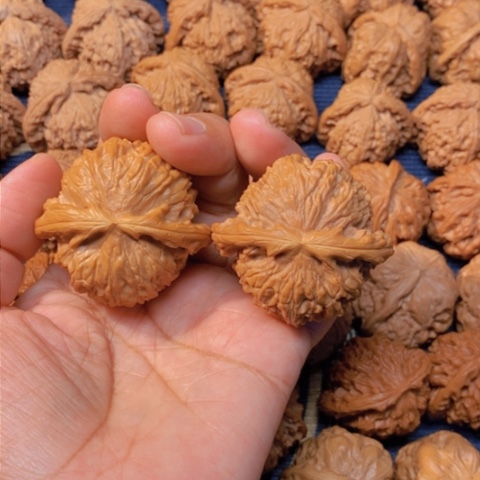 【闪购商品】吊坠文玩核桃白狮子48