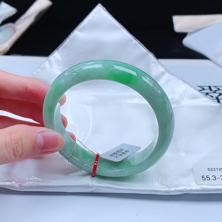 翡翠手镯未镶嵌缅甸天然a货手镯55+