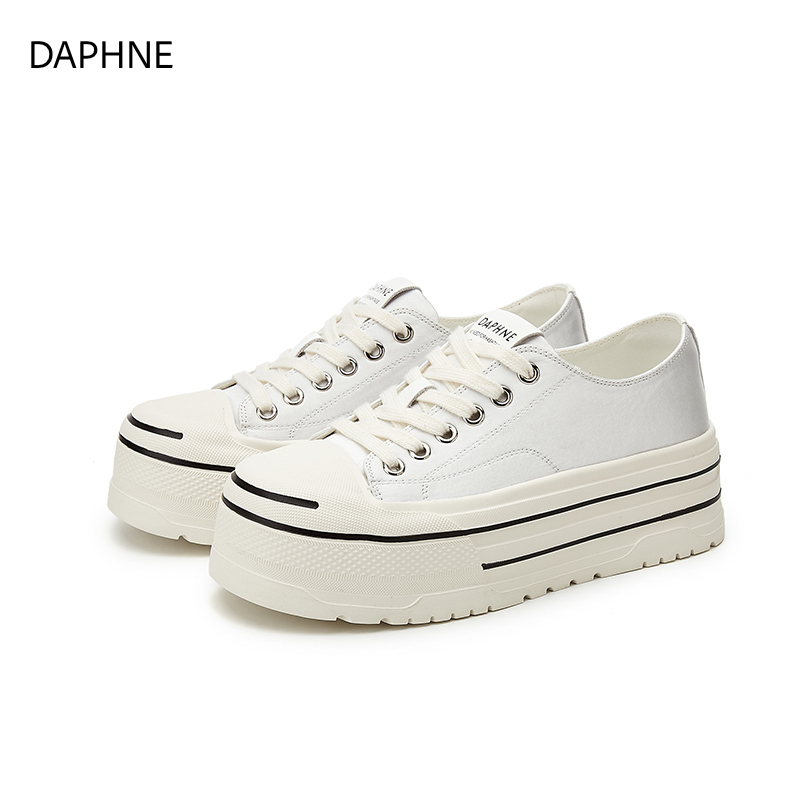达芙妮小白鞋时尚百搭透气休闲鞋2025秋季新款厚底经典板鞋潮流