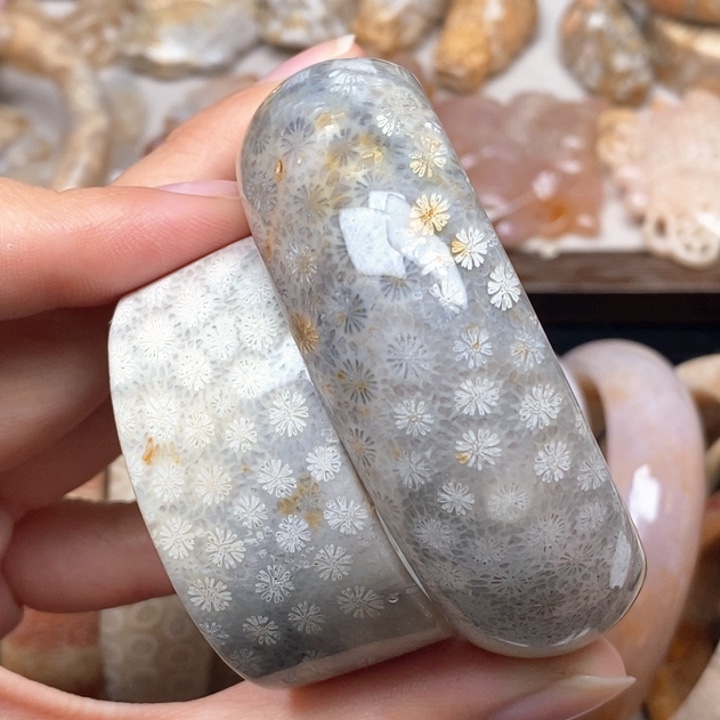 硅化珊瑚（珊瑚玉）手镯未镶嵌55