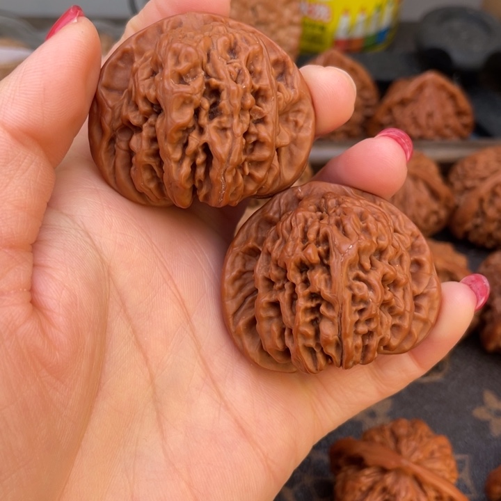 爱***睛核桃四座楼狮子头四座楼