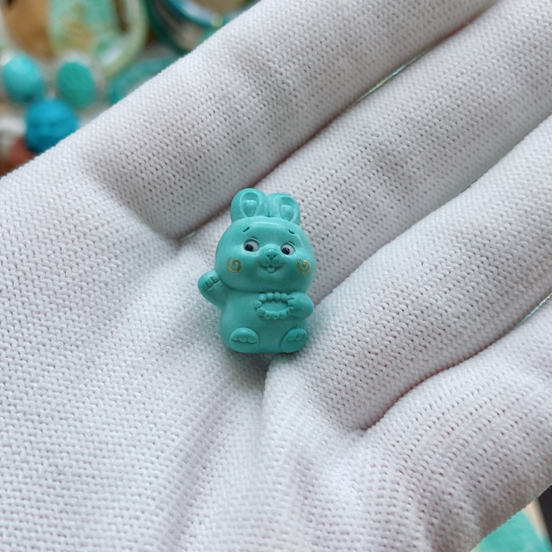 绿松石未镶嵌兔子