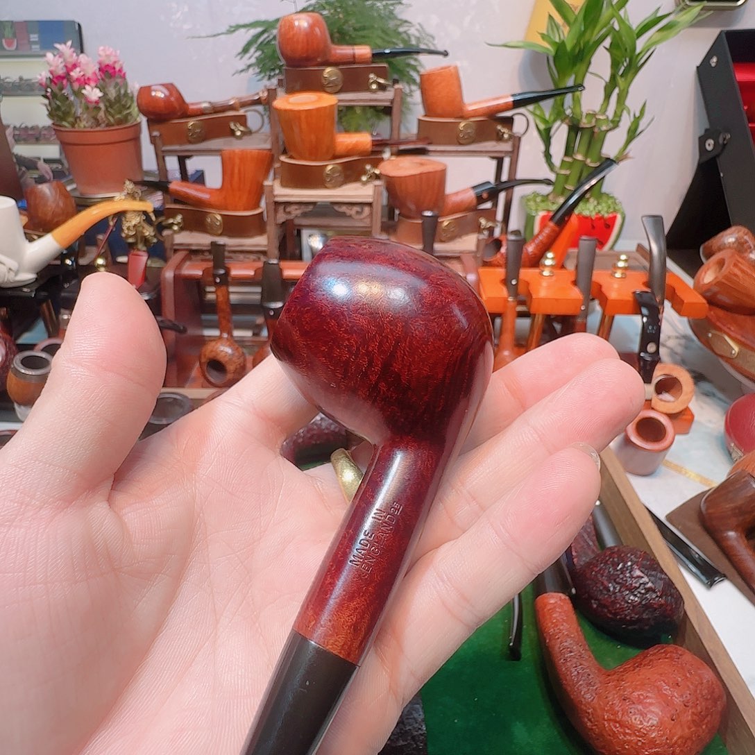 用***0登，石楠木工艺品烟斗