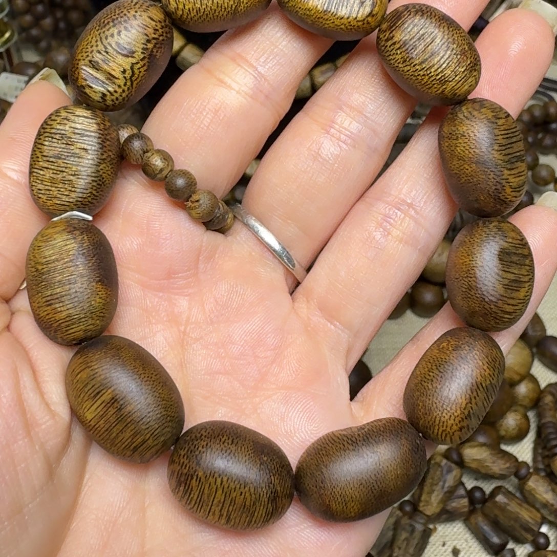 沉香手串乌身卡1.3-14克多样性发货一条