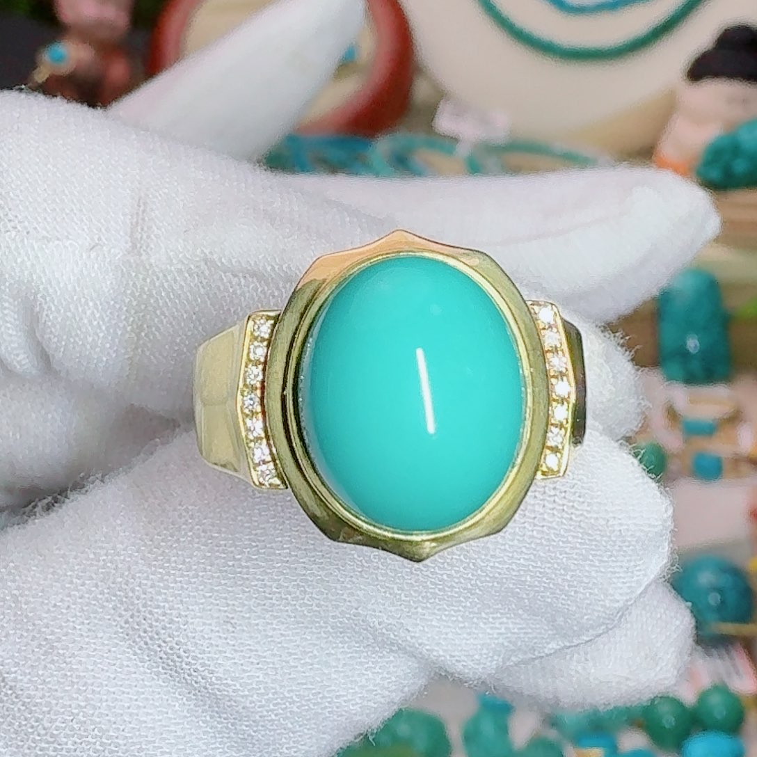 绿松石18K金镶嵌珠宝奇石精品饱满戒指