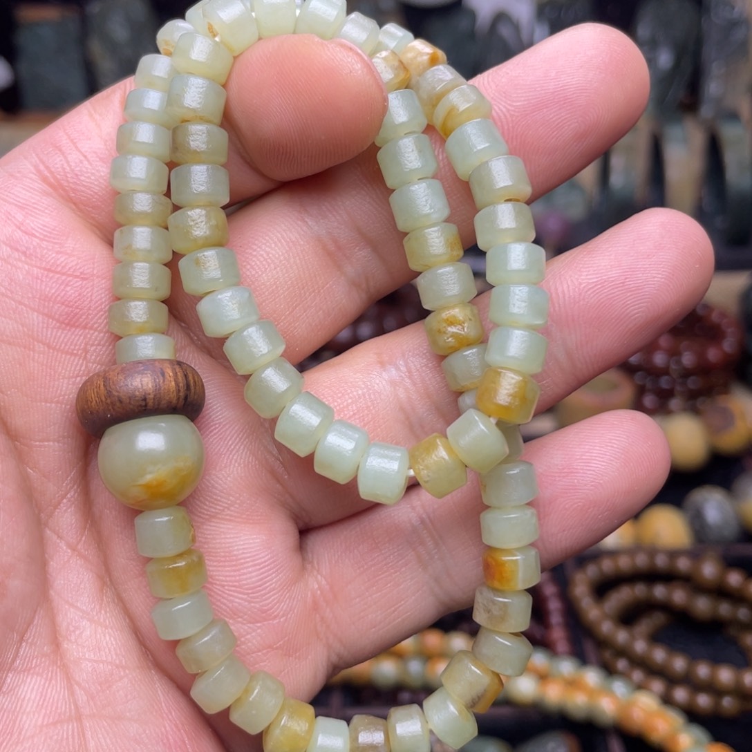 岫岩老玉（透闪石质玉）未镶嵌颈饰7×5