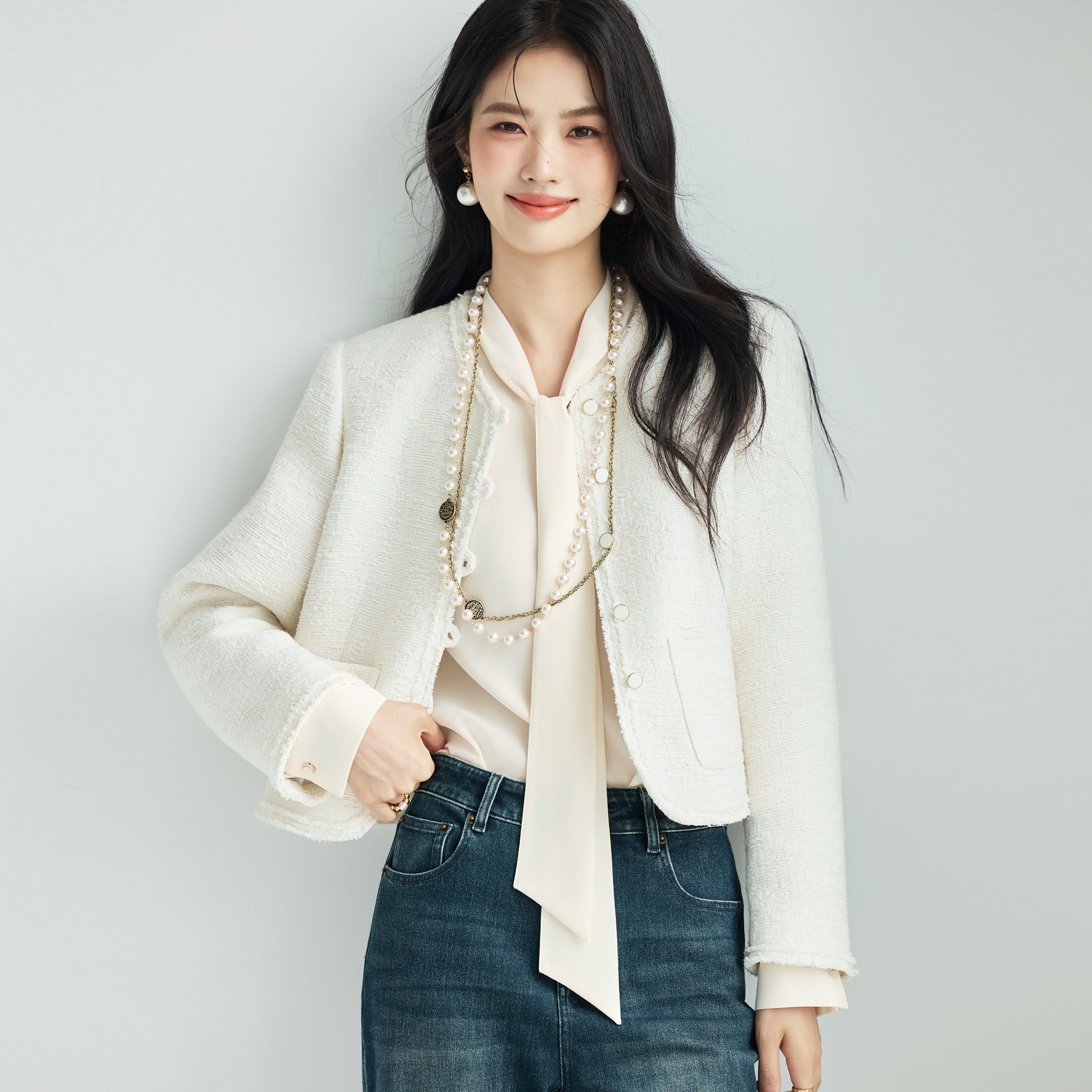 伊芙丽箱型小香风门襟不对称拉毛设计女装2025秋新款1G8911041