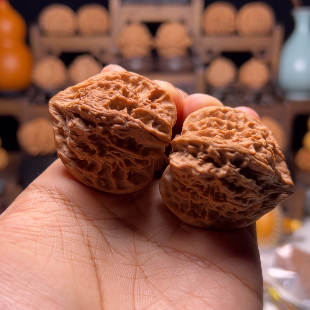 会***彤把件文玩核桃42火焰马蹄