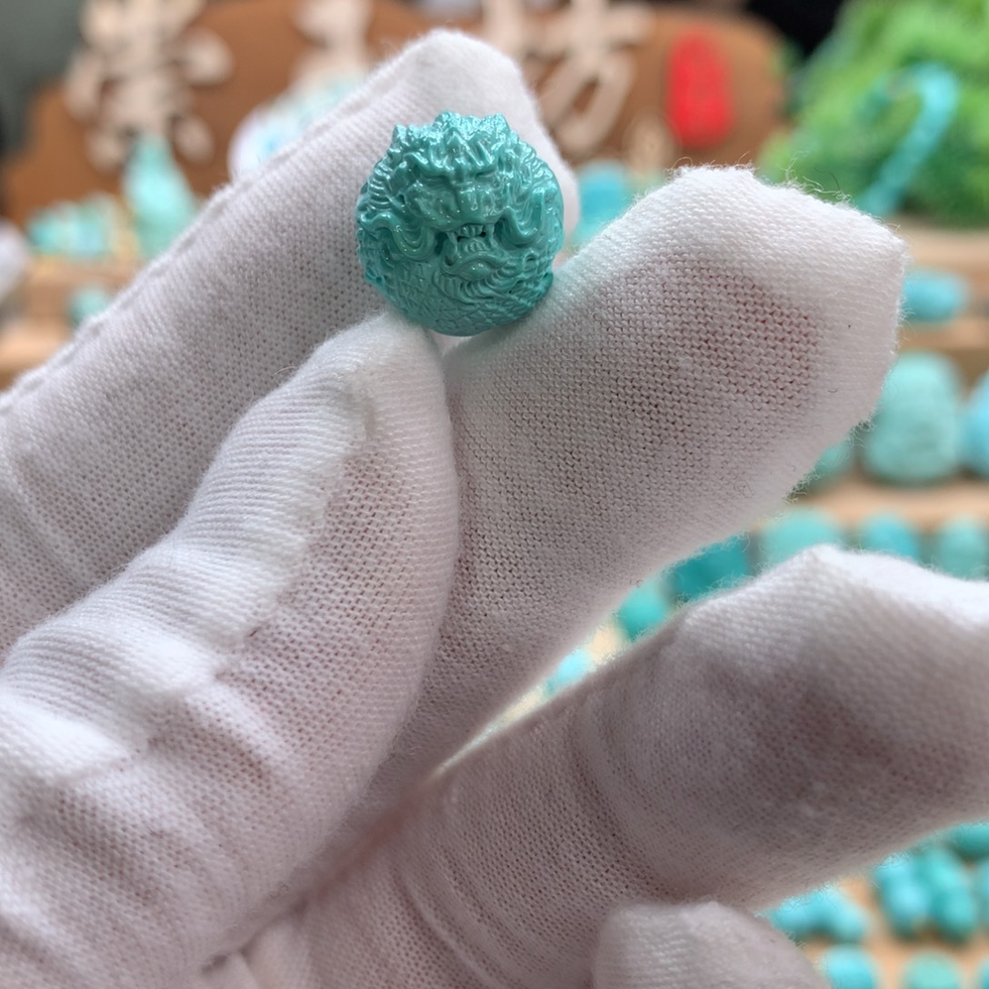 绿松石未镶嵌颈饰原矿绿松石配饰