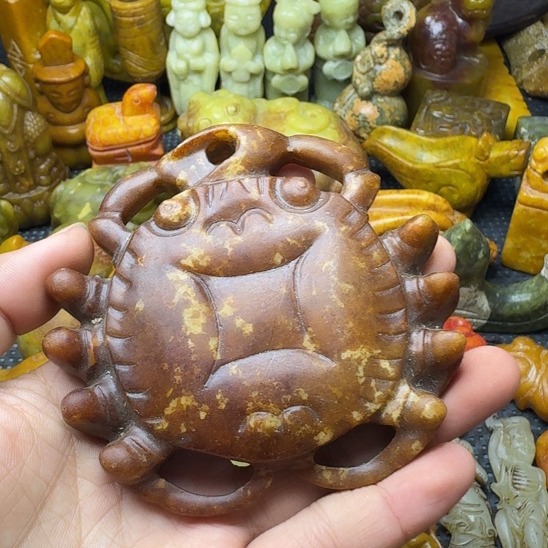 白玉菩提吊坠。。。