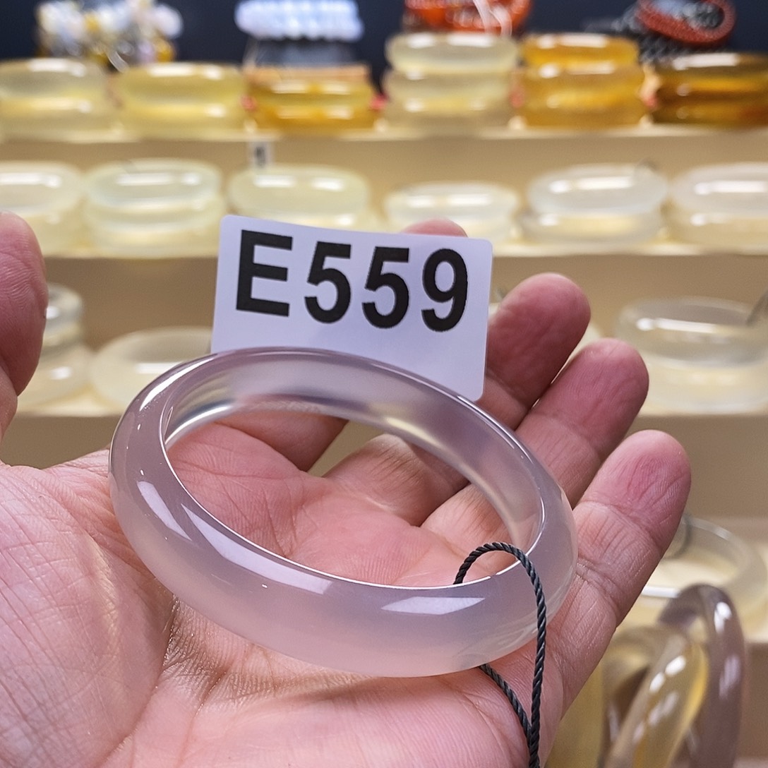 玛瑙/玉髓手镯未镶嵌m****空