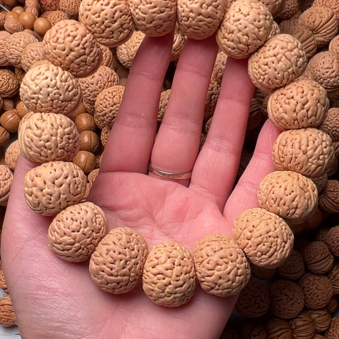 22尺寸苹果圆桃核手串