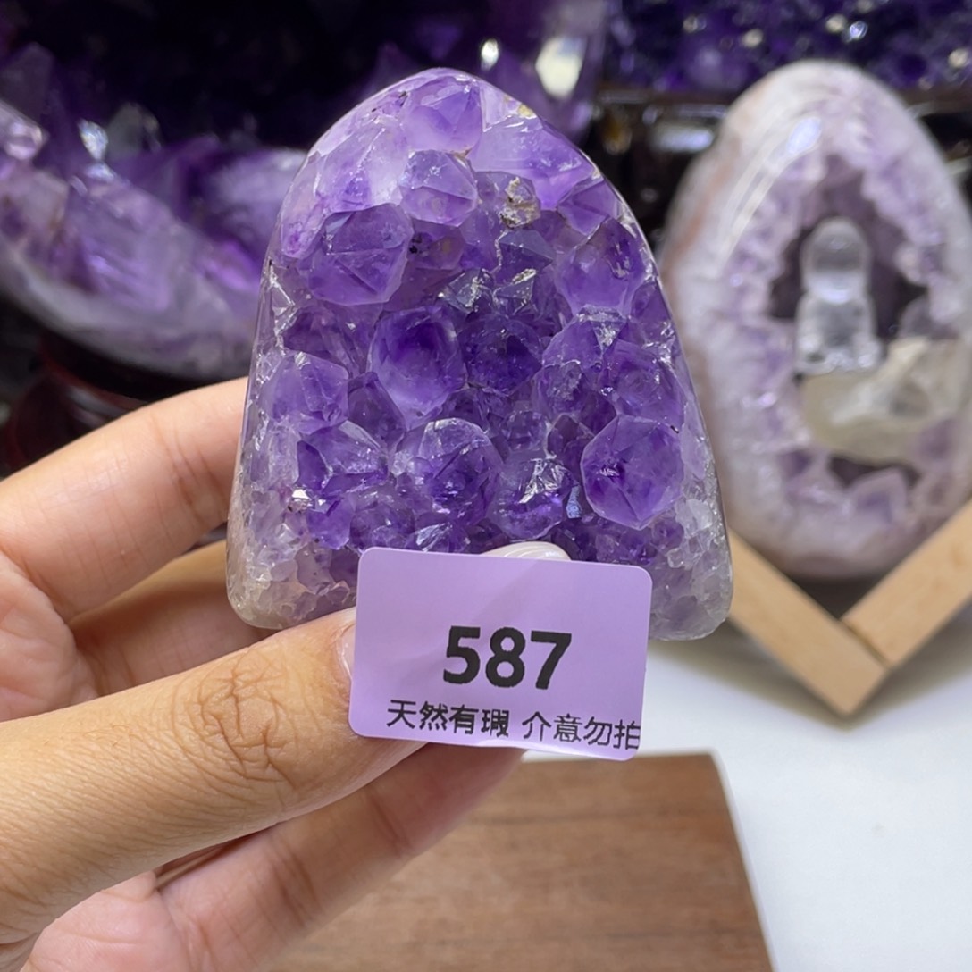 未镶嵌水晶大型摆件（非配饰）