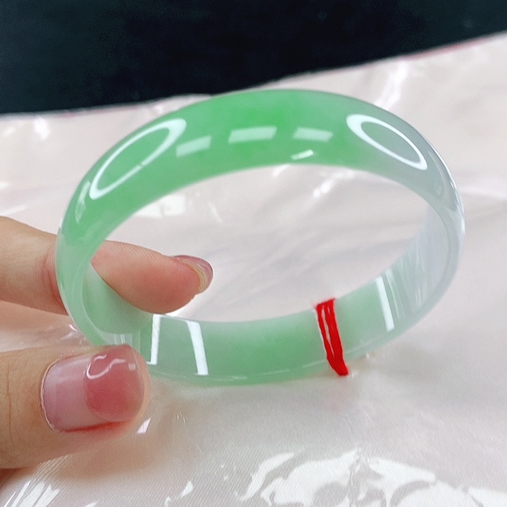 翡翠未镶嵌手镯圈53，12024