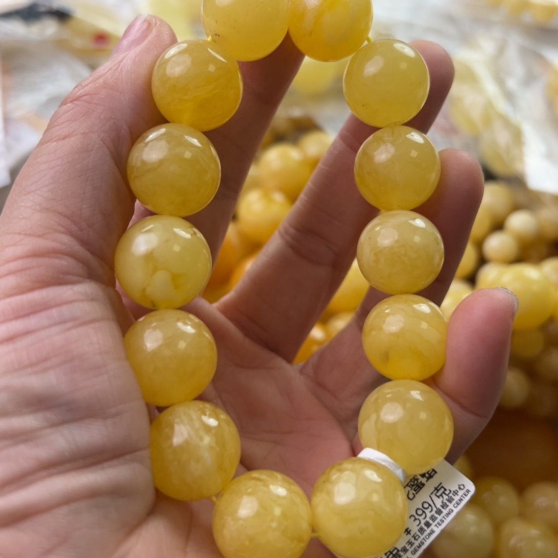 琥珀珠宝奇石未镶嵌