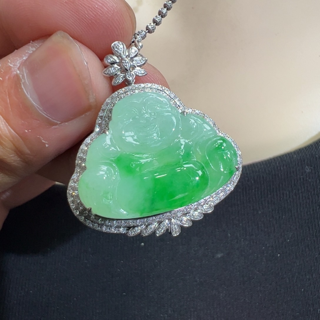翡翠吊坠(不含链)18K金镶嵌