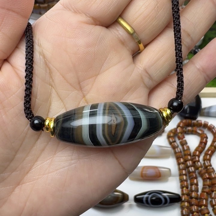 玛瑙/玉髓颈饰未镶嵌瑕疵