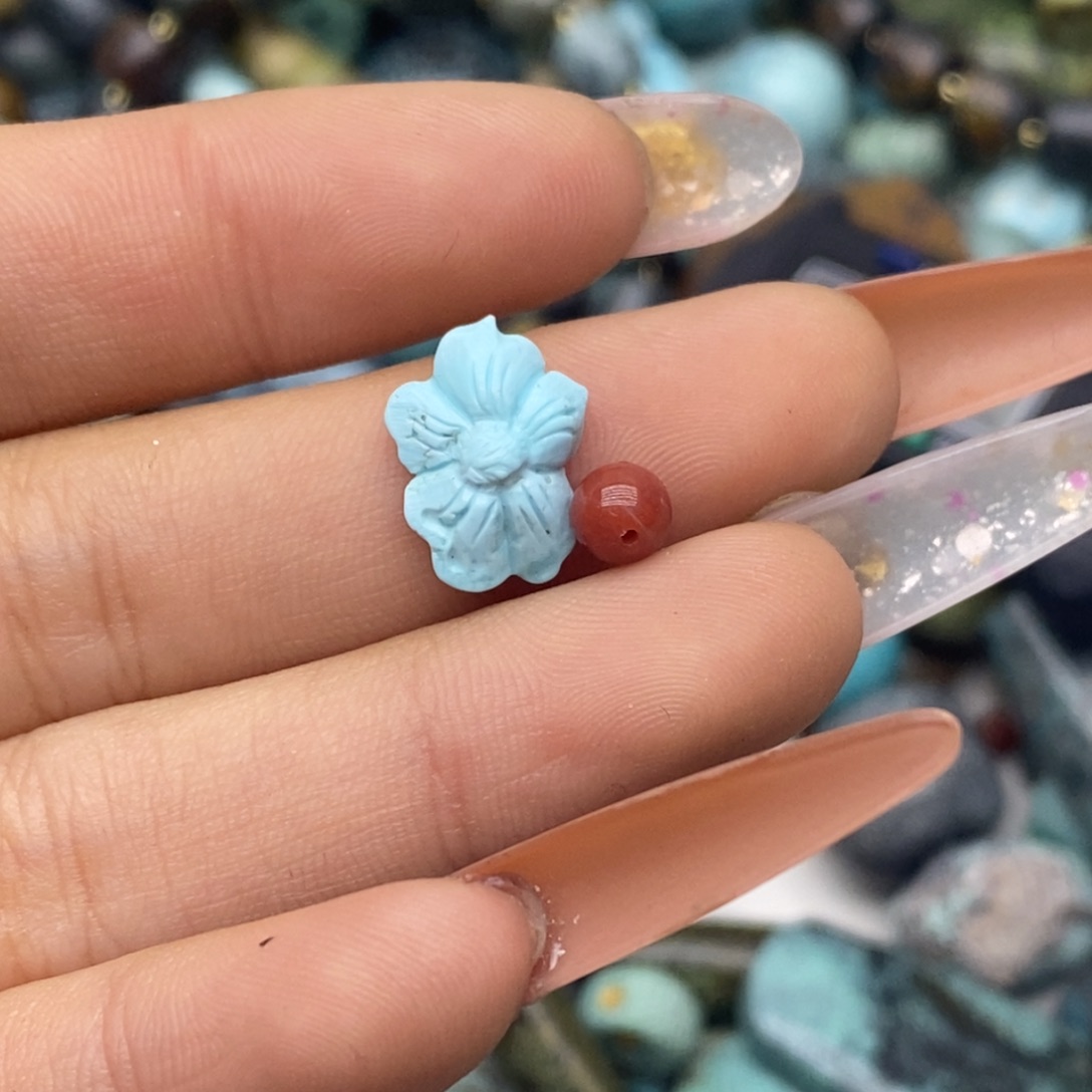 南红玛瑙未镶嵌珠宝奇石