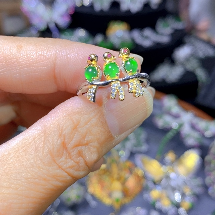 翡翠戒指银S925镶嵌天然翡翠