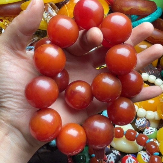 未镶嵌琥珀手串蜜蜡