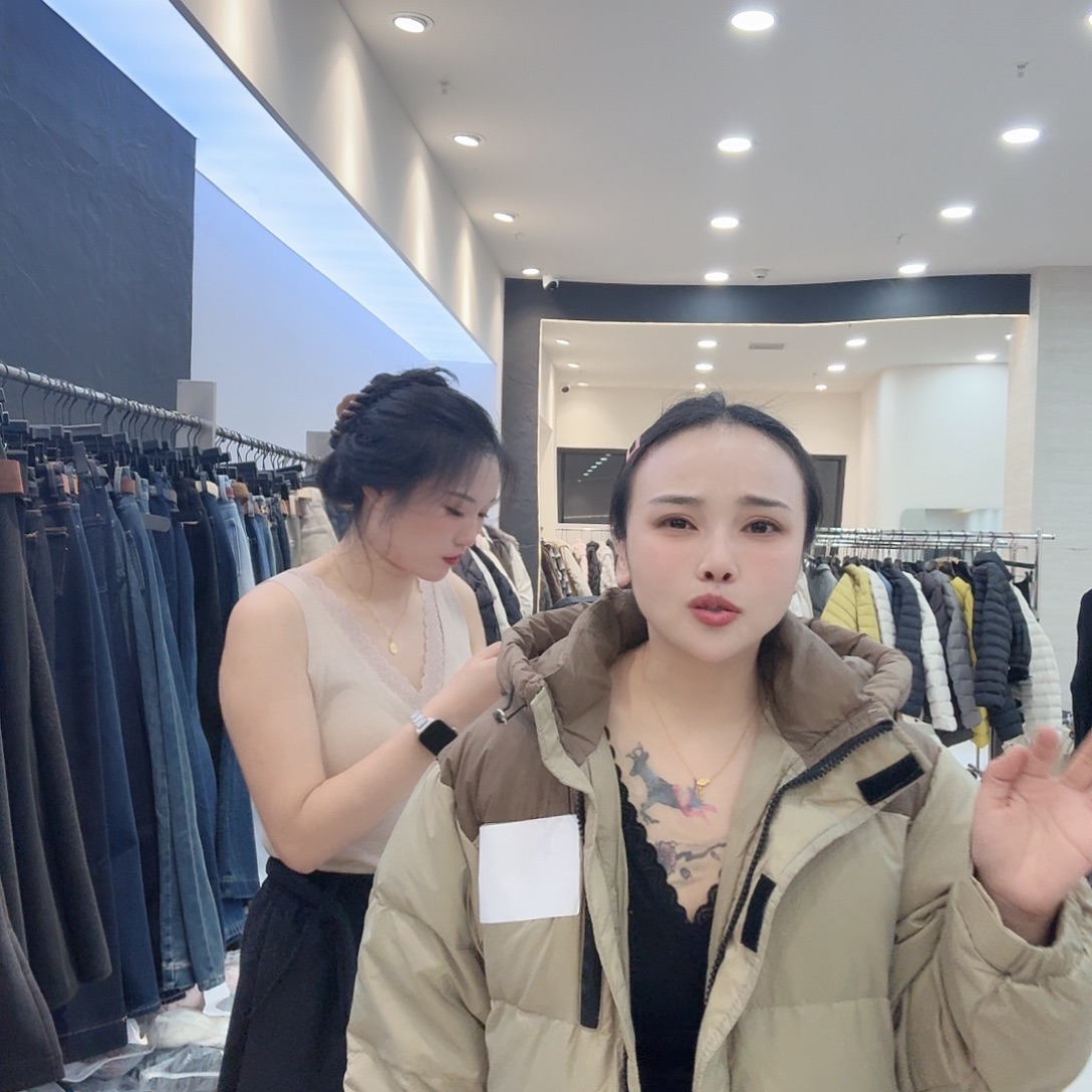 羊羔毛面面卡其色长款款式