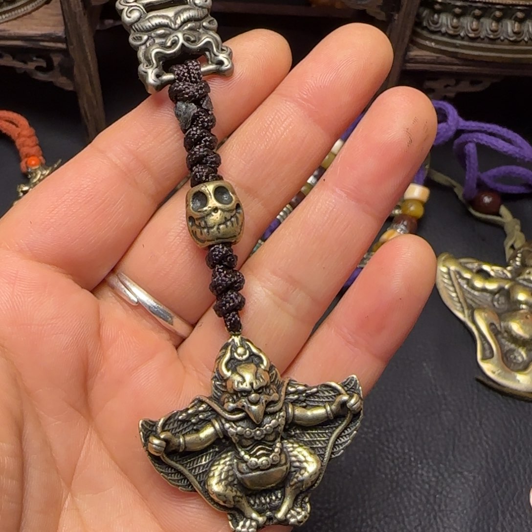 分***梁泥塑藏传牌子……藏传牌子