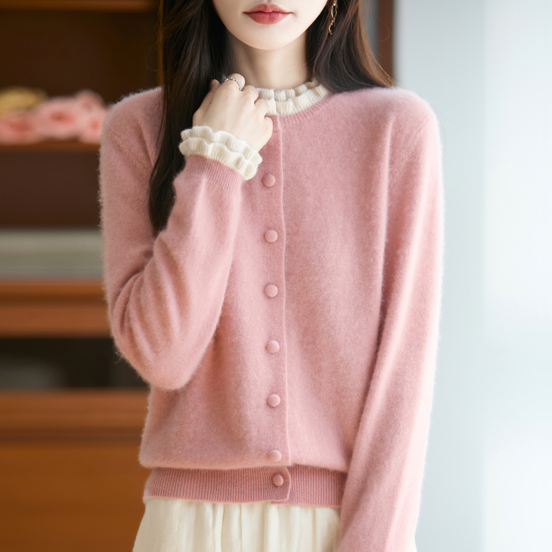 巨好看的木耳领~100%纯羊毛衫秋冬新款时尚木耳边领袖包扣开衫