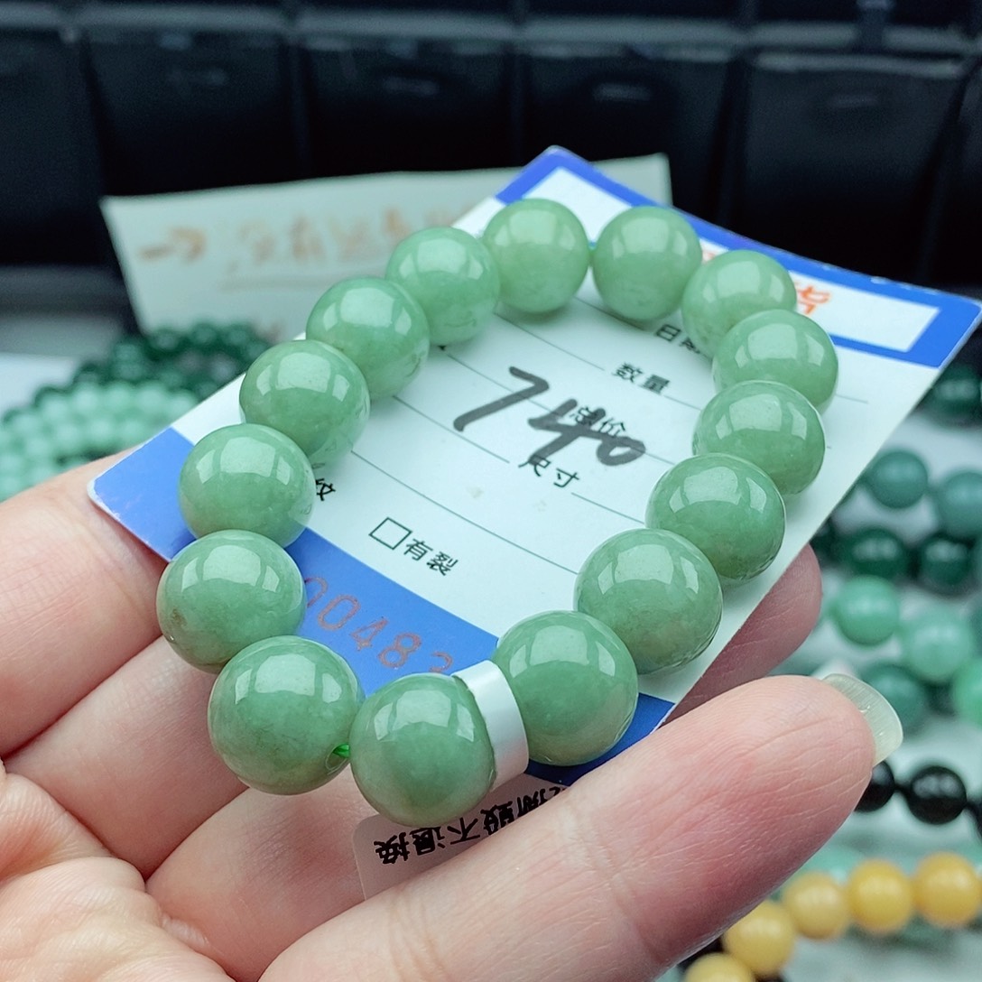 翡翠毛衣链未镶嵌