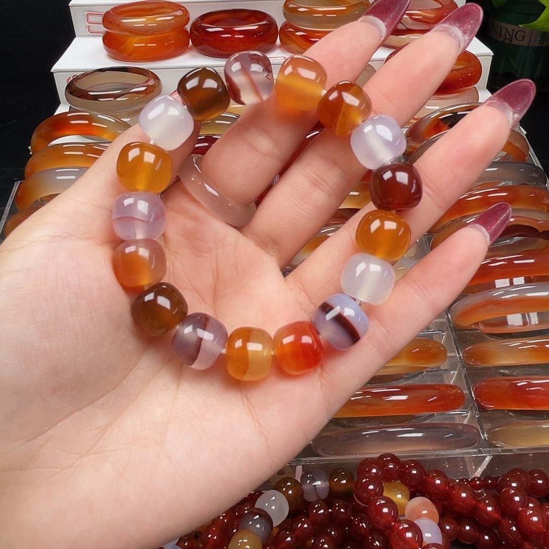 玛瑙/玉髓手镯未镶嵌