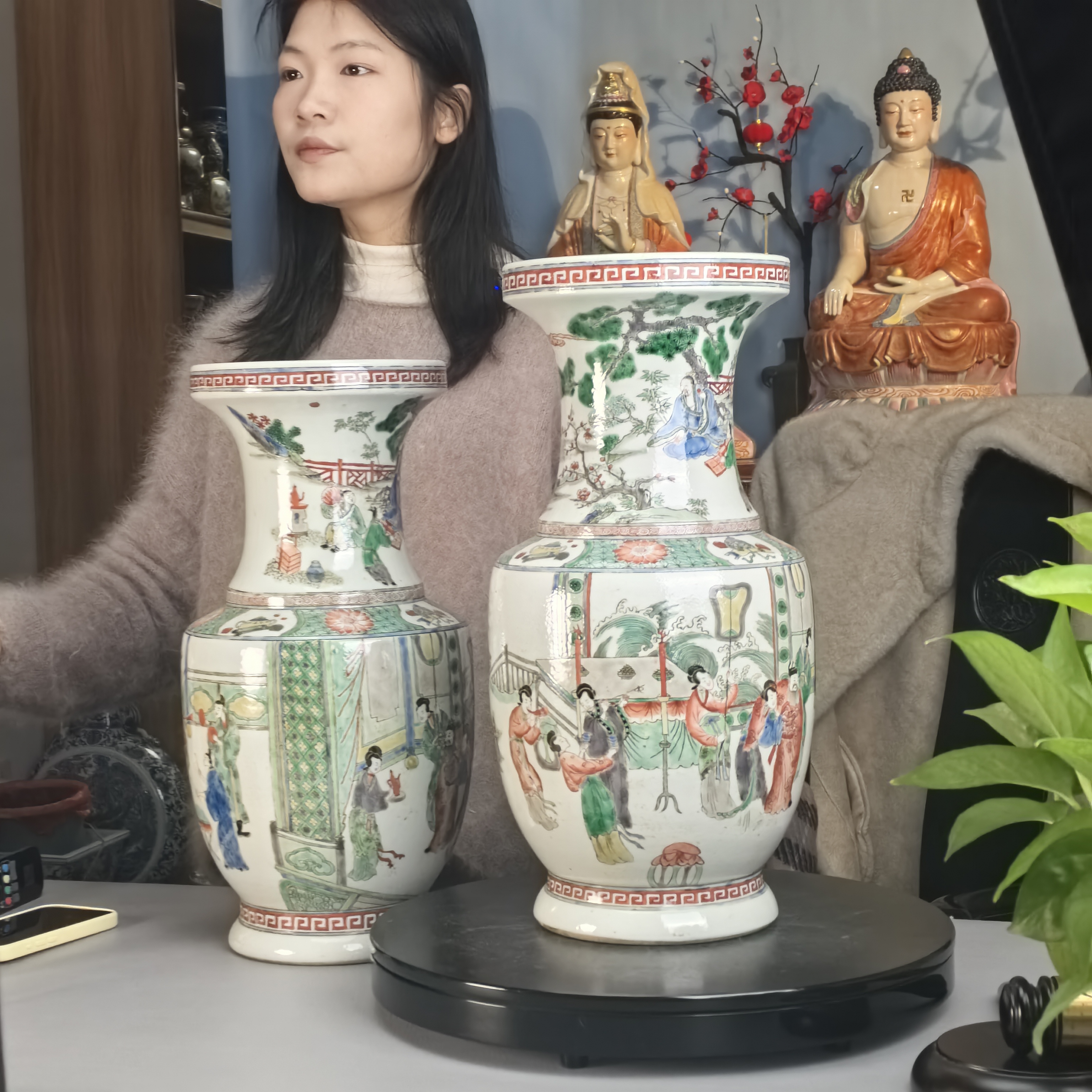 清 早期五彩人物故事盘口赏瓶