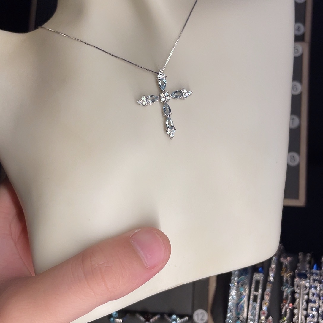 咕***咕海蓝宝石吊坠(赠链)银S925镶嵌拍三份