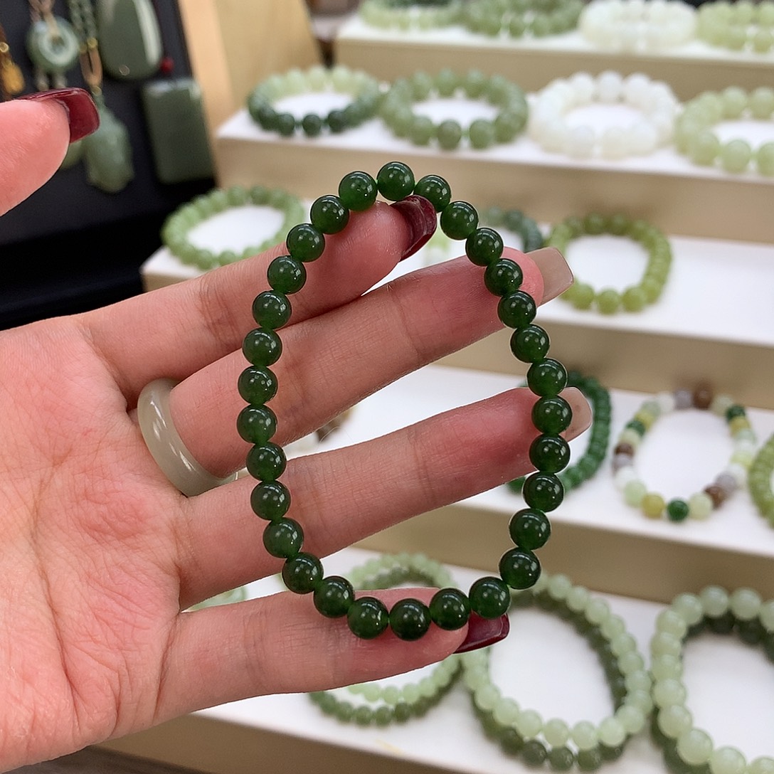 和田玉（碧玉）未镶嵌手链