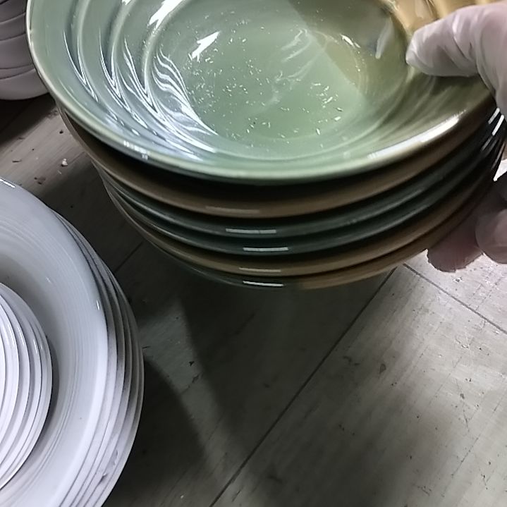 盘瓷片陶瓷杯盘壶碗都有