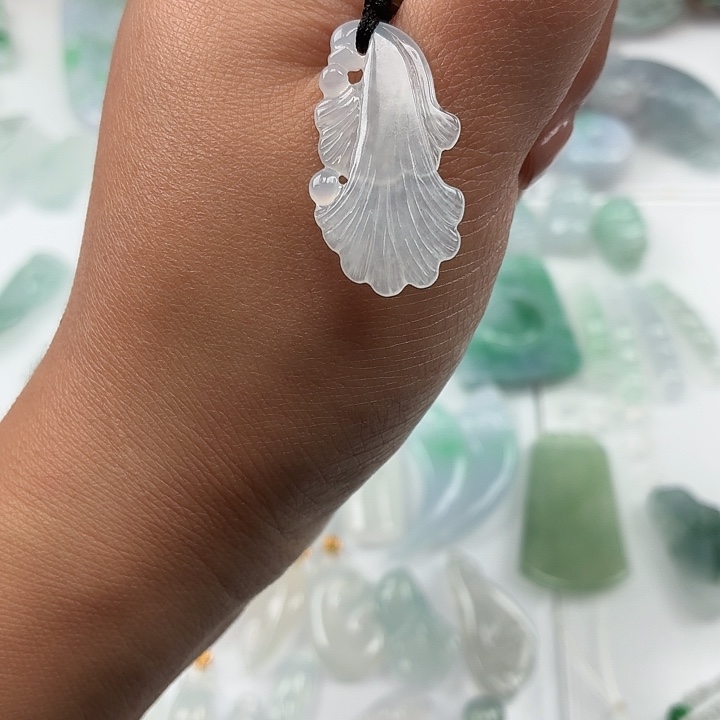 翡翠未镶嵌颈饰纯A