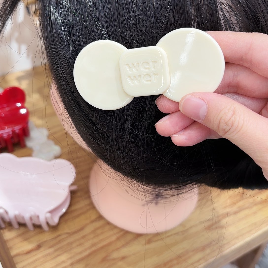 皮质铁合金大号奶黄蝴蝶结